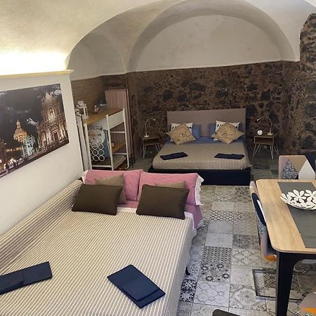 Вілла La Piccola Grotta Ursino Катанія Екстер'єр фото